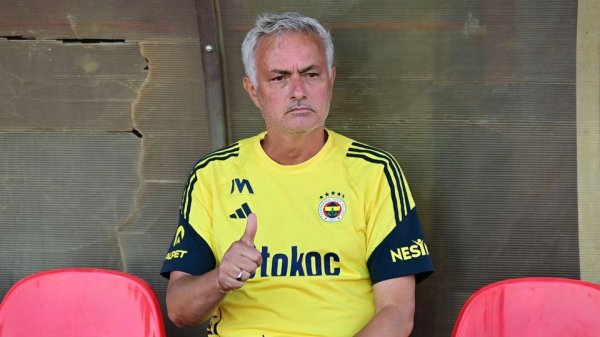 好多牛 穆帅：我没有退休的打算；现在有些我不认识的教练都去英超了