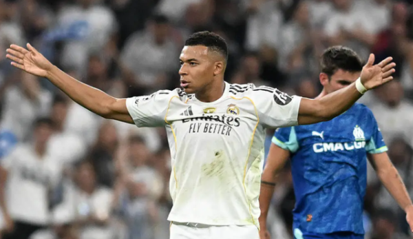 光大e配 姆巴佩双响欧冠总进球数历史第六，能成为历史第一吗？C罗笑了